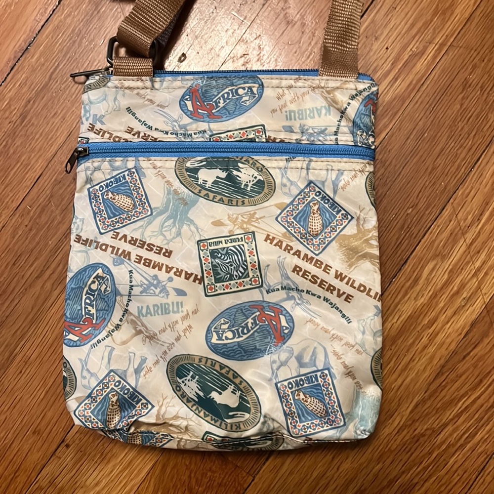 Disney Animal Kingdom crossbody bag - Picture 3 of 7
